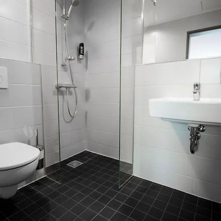 雷姆沙伊德瑟尔维酒店 3*