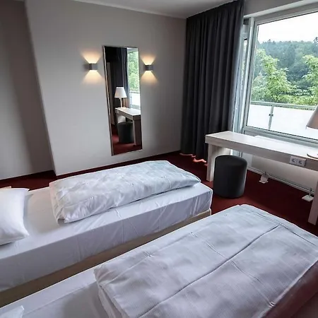 雷姆沙伊德瑟尔维酒店 3*